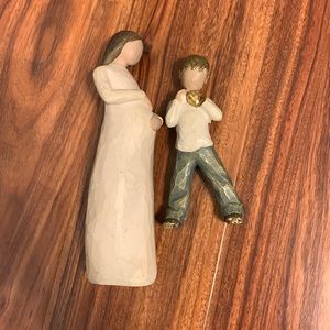 Willow tree figurines